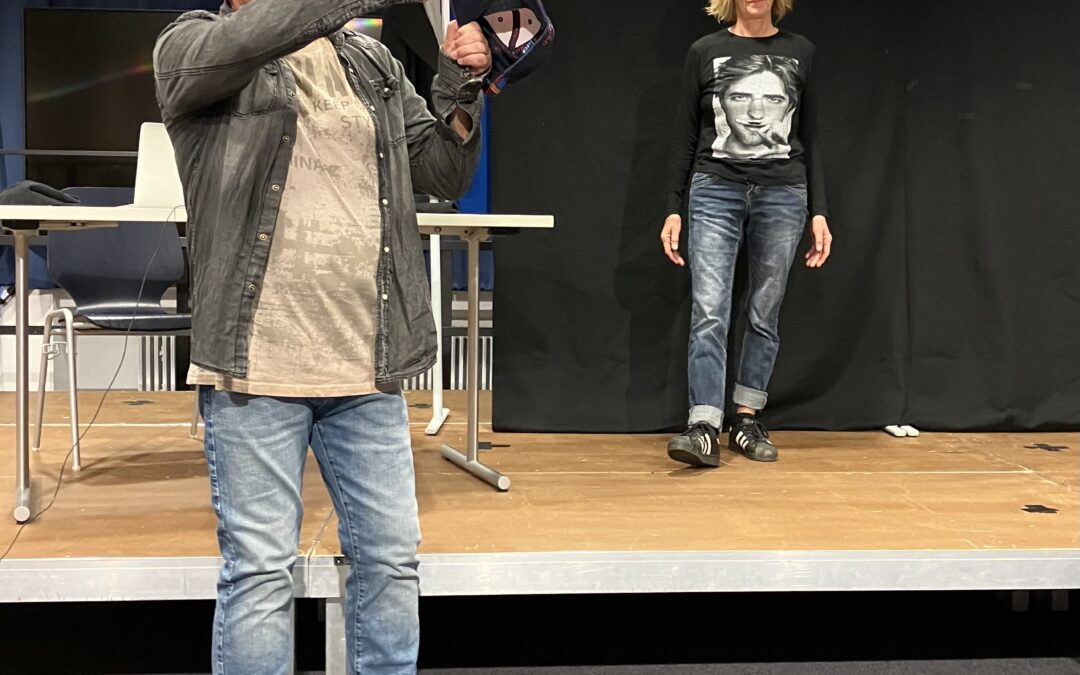 Theaterstück zum Cybermobbing für den Sekundarbereich